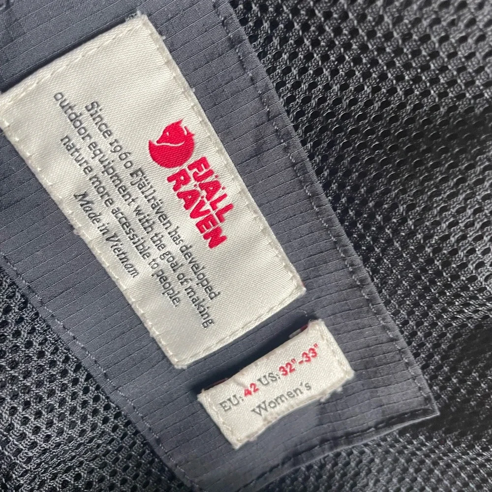 Fjallraven Women's Black Athletic Shorts